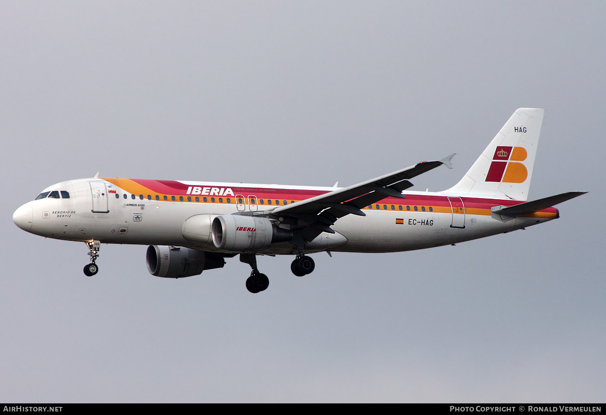 Aircraft Photo of EC-HAG | Airbus A320-214 | Iberia | AirHistory.net #843810