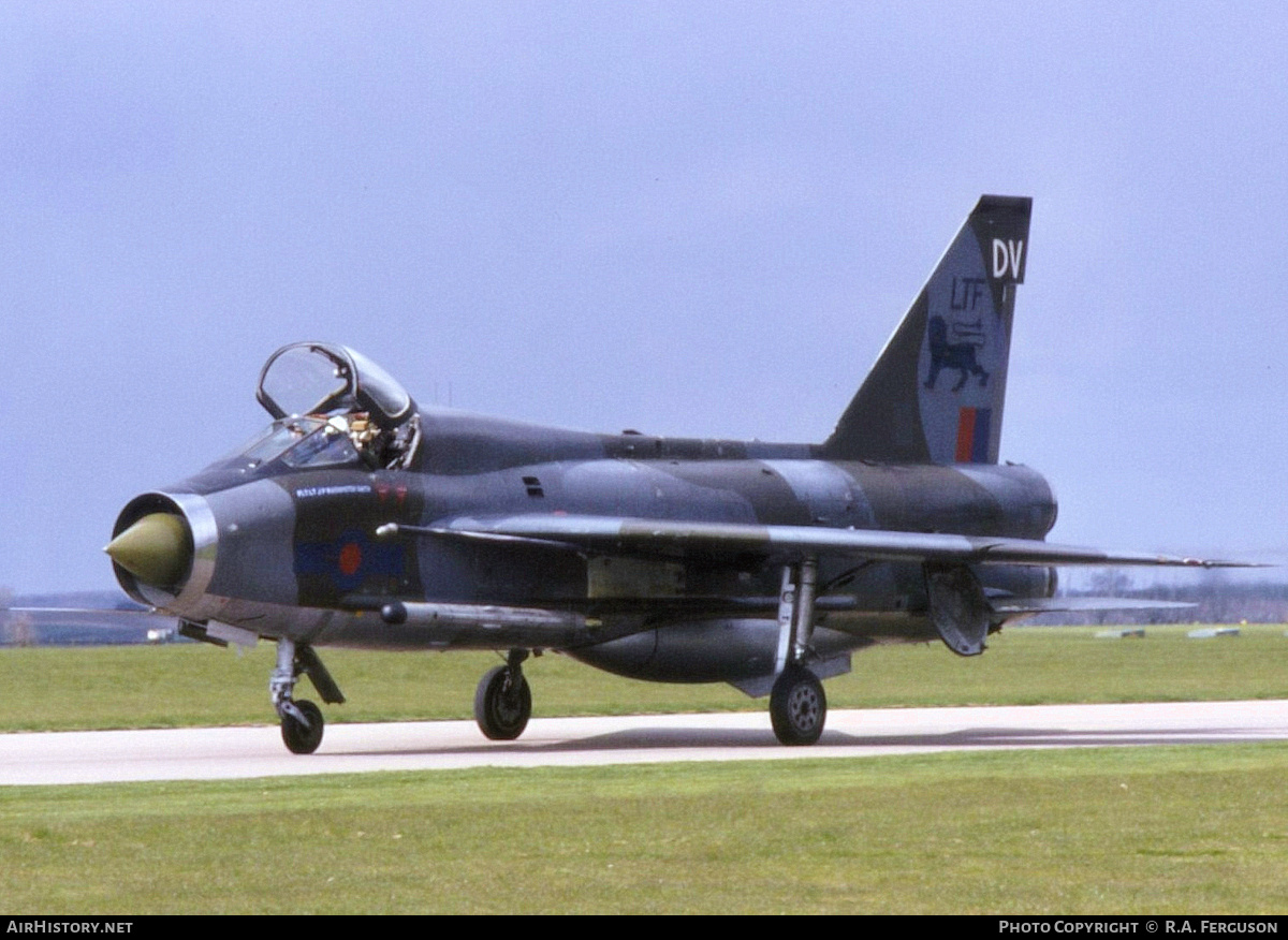 Aircraft Photo of XS420 | English Electric Lightning T5 | UK - Air Force | AirHistory.net #843917