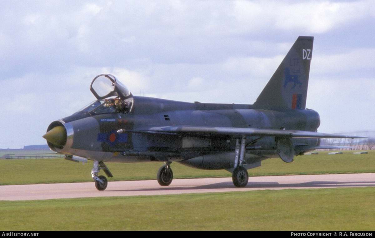 Aircraft Photo of XS417 | English Electric Lightning T5 | UK - Air Force | AirHistory.net #843958