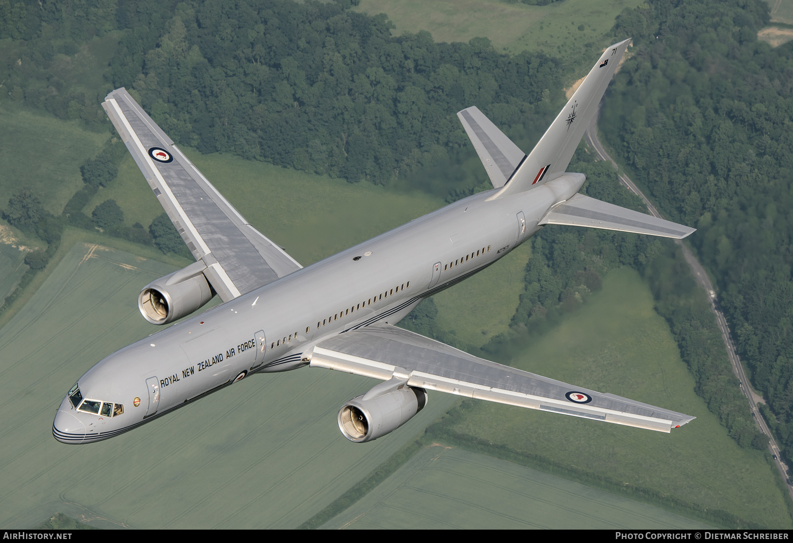 Aircraft Photo of NZ7571 | Boeing 757-2K2 | New Zealand - Air Force | AirHistory.net #844053