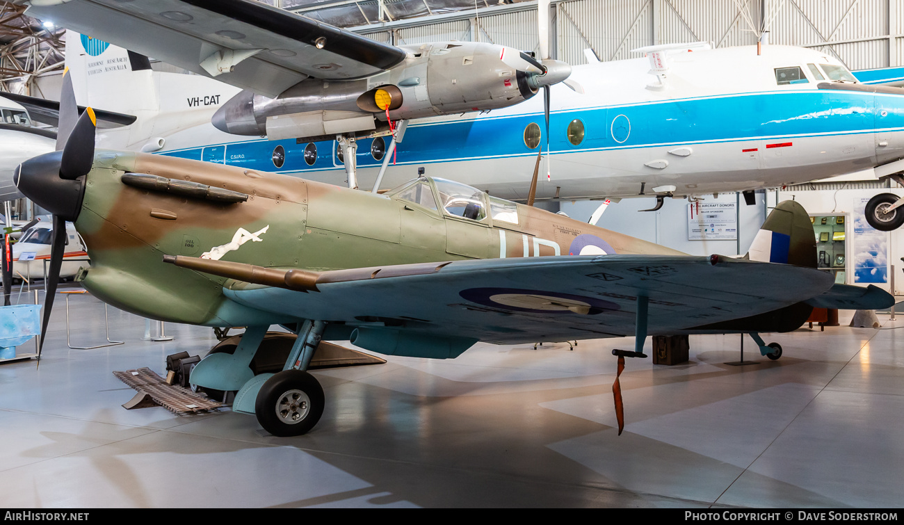 Aircraft Photo of EE853 | Supermarine 349 Spitfire F5C | Australia - Air Force | AirHistory.net #844089