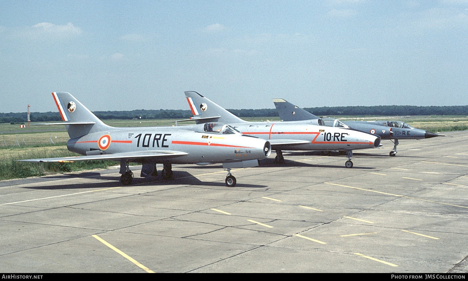 Aircraft Photo of 33 | Dassault MD-454 Mystere IVA | France - Air Force | AirHistory.net #844120