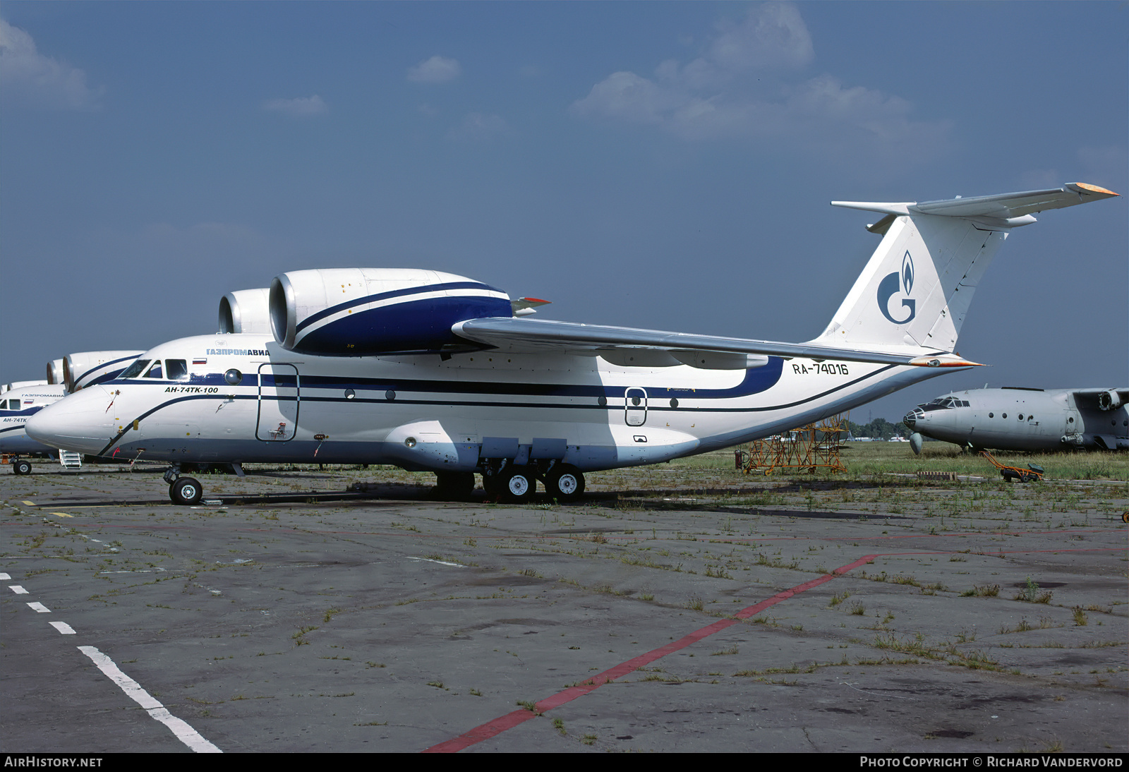 Aircraft Photo of RA-74016 | Antonov An-74TK-100 | Gazpromavia | AirHistory.net #844133