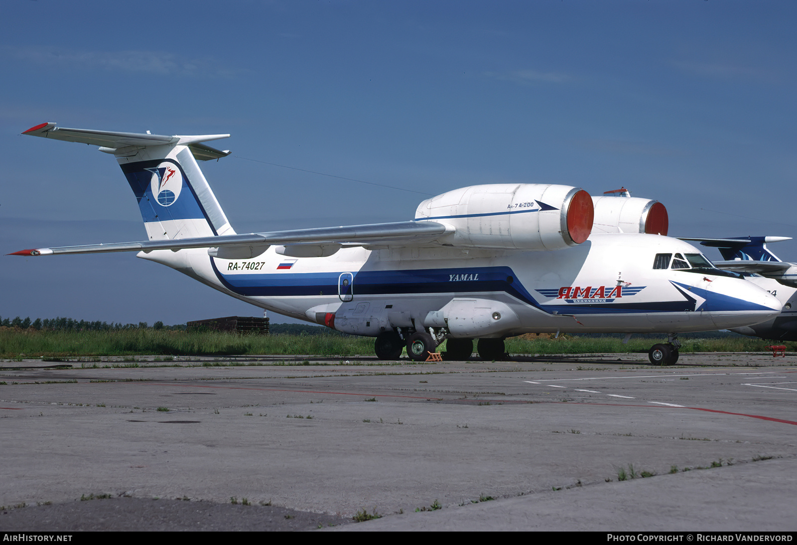 Aircraft Photo of RA-74027 | Antonov An-74-200 | Yamal Airlines | AirHistory.net #844186