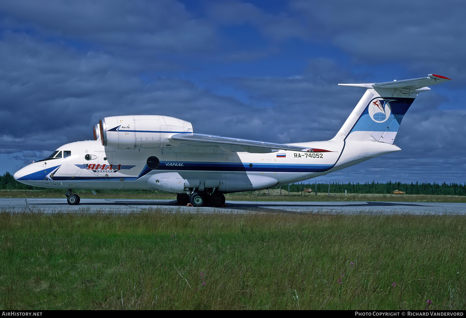 Aircraft Photo of RA-74052 | Antonov An-74-200 | Yamal Airlines | AirHistory.net #844230