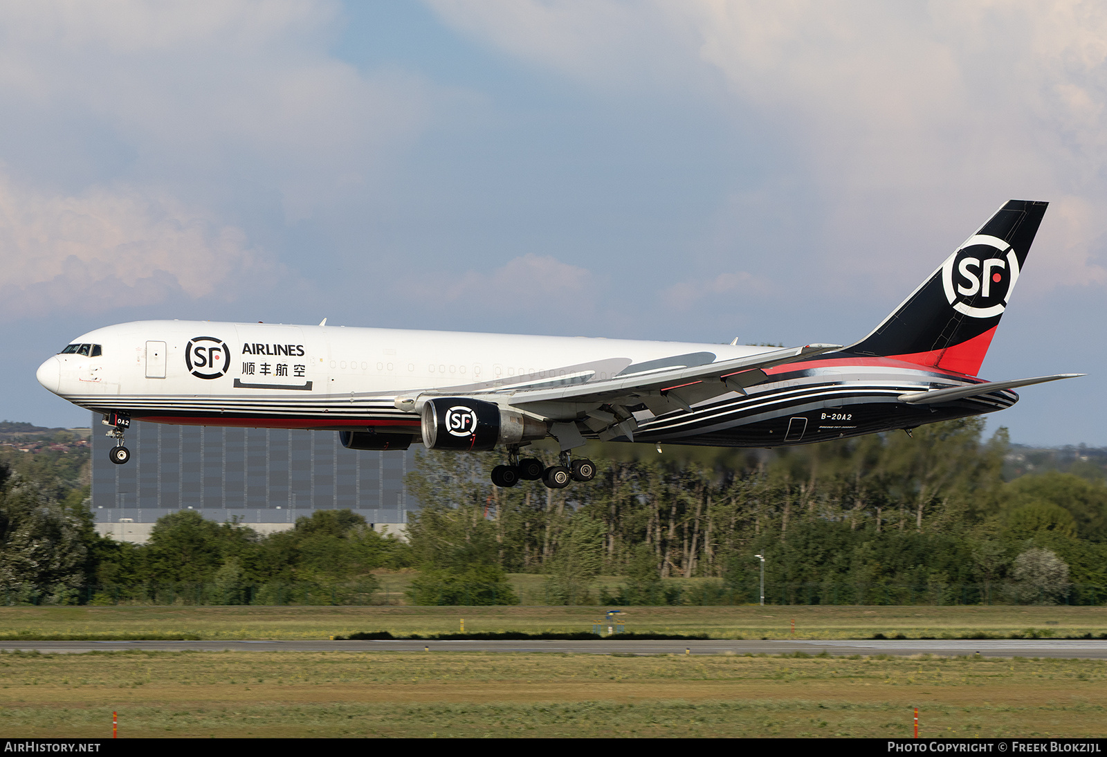 Aircraft Photo of B-20A2 | Boeing 767-36D/ER | SF Airlines | AirHistory.net #844231
