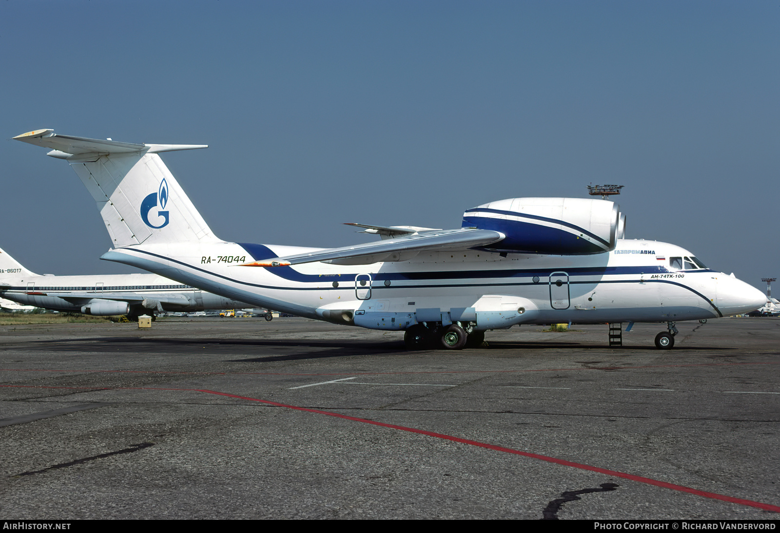 Aircraft Photo of RA-74044 | Antonov An-74TK-100 | Gazpromavia | AirHistory.net #844250