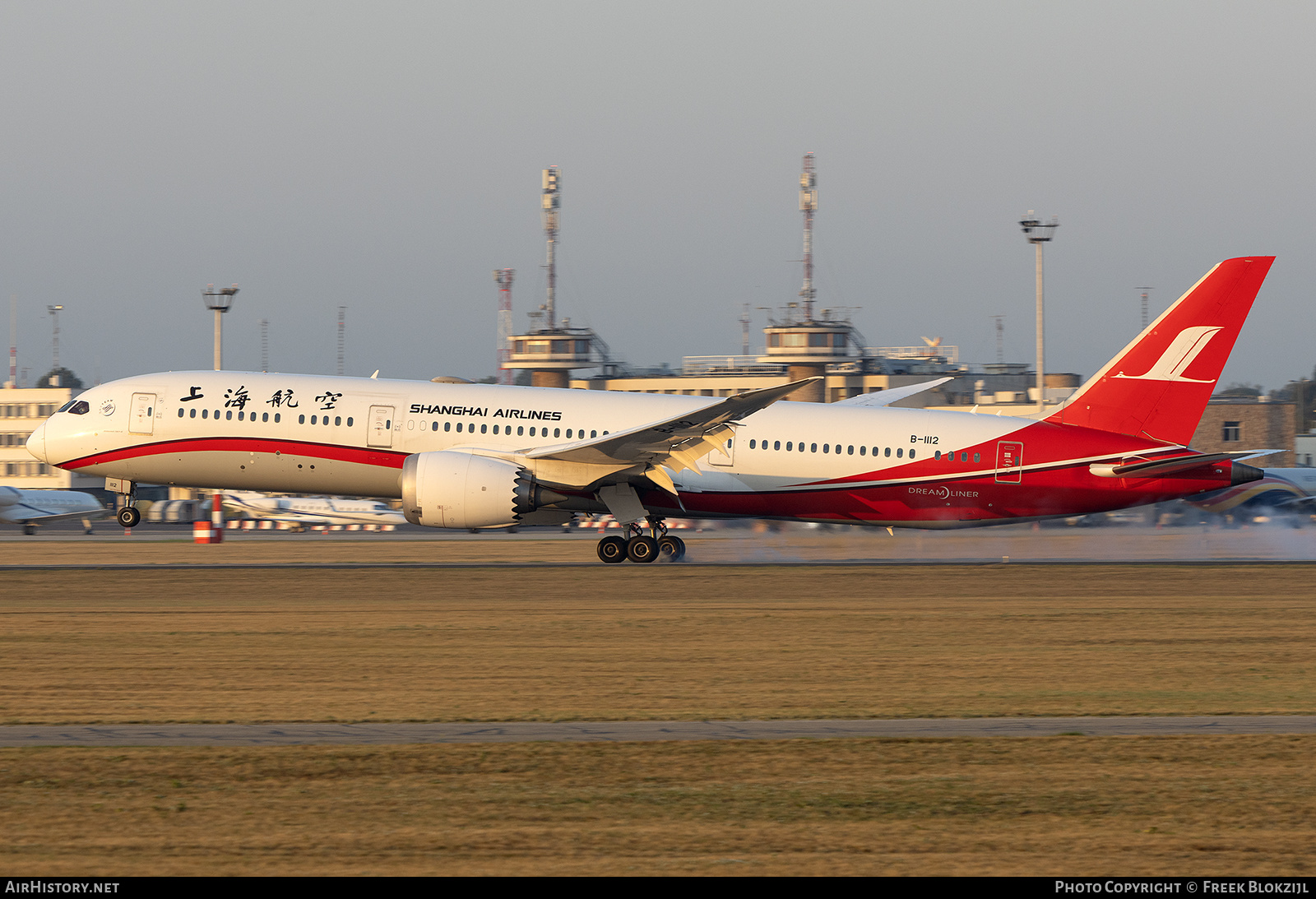 Aircraft Photo of B-1112 | Boeing 787-9 Dreamliner | Shanghai Airlines | AirHistory.net #844268