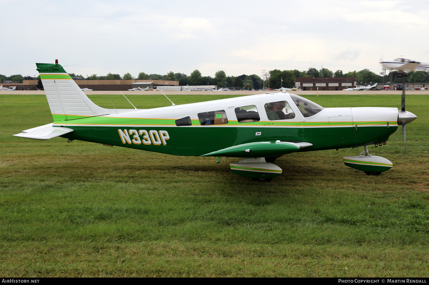 Aircraft Photo of N330P | Piper PA-32-300 Cherokee Six | AirHistory.net #844322