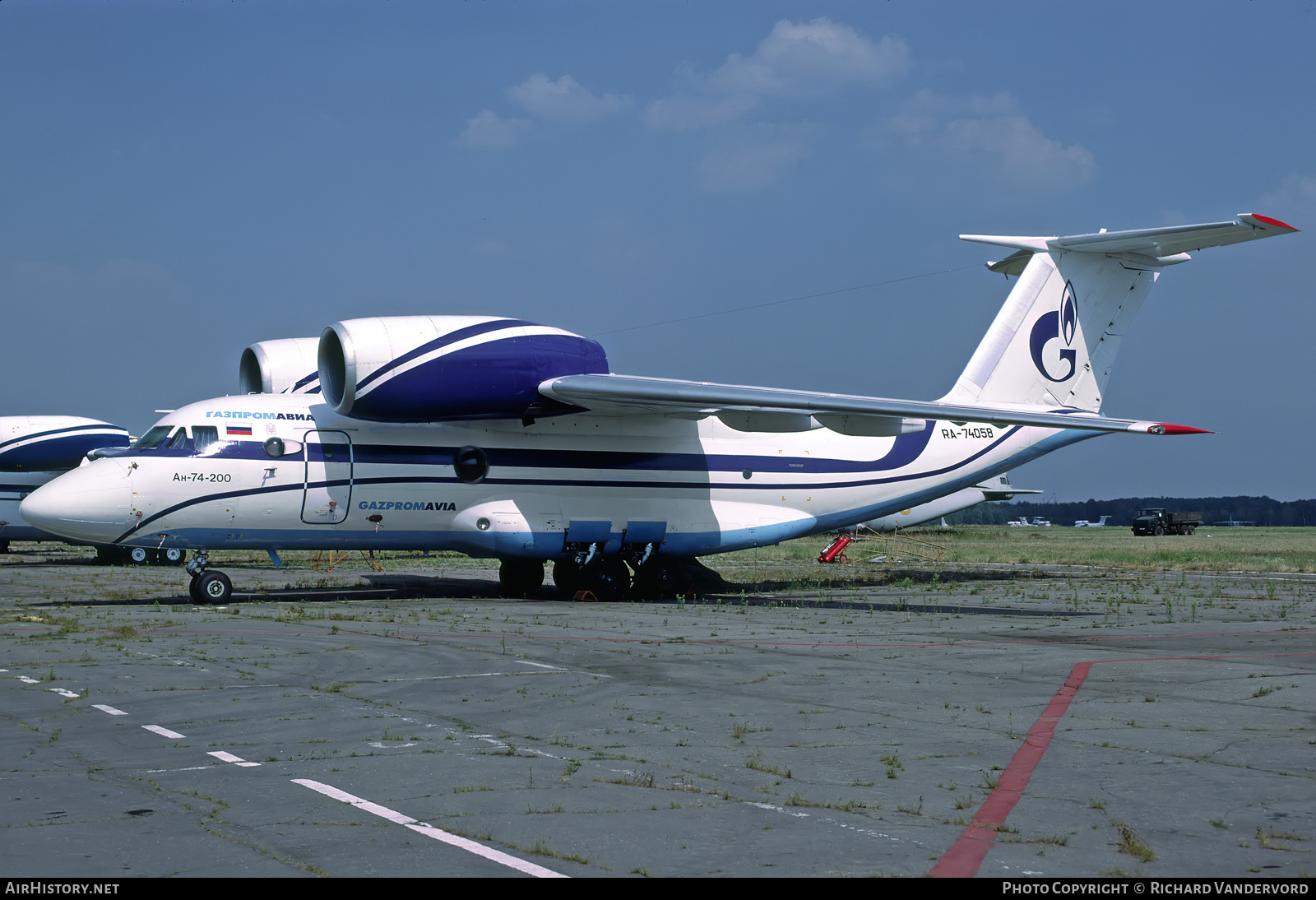 Aircraft Photo of RA-74058 | Antonov An-74-200 | Gazpromavia | AirHistory.net #844328
