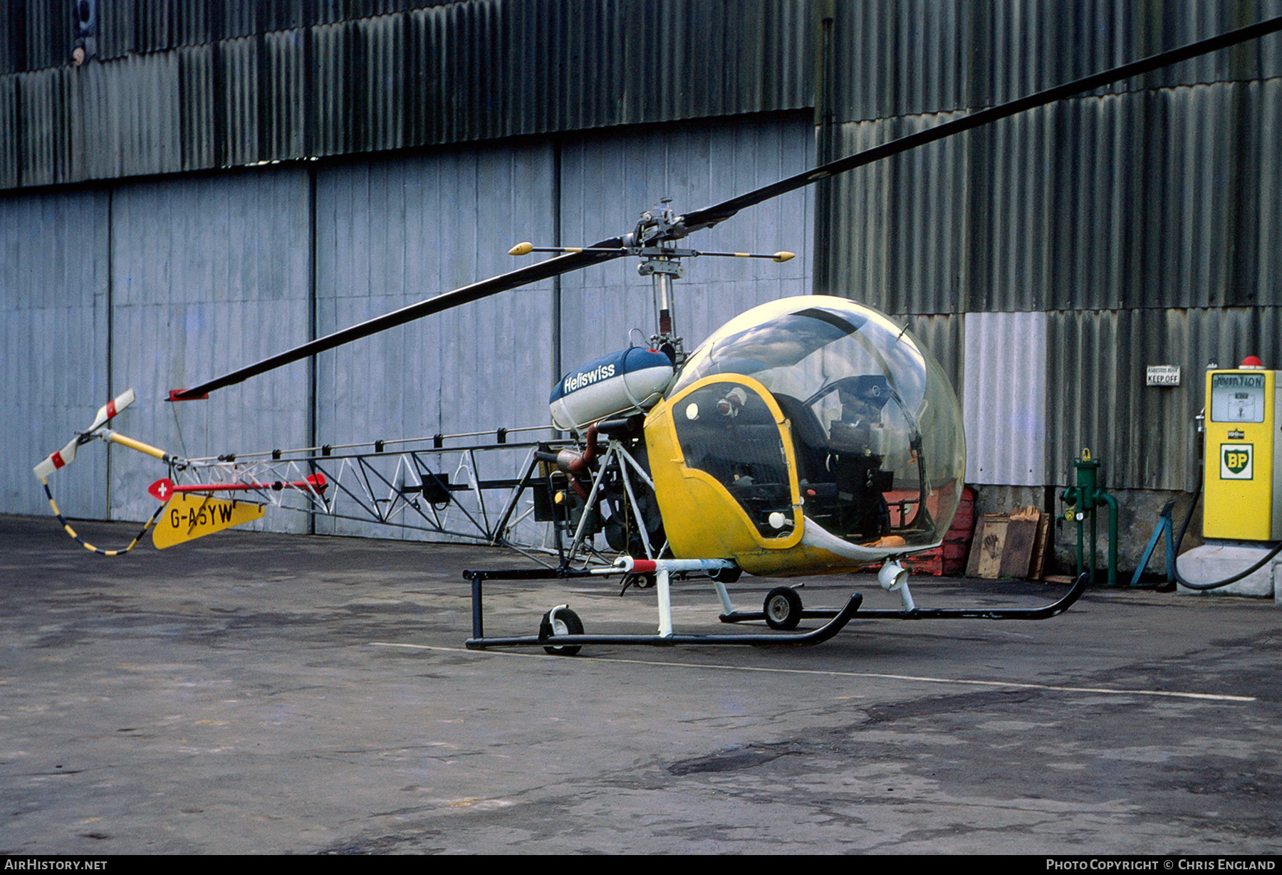 Aircraft Photo of G-ASYW | Bell 47G-2 | Heliswiss | AirHistory.net #844495