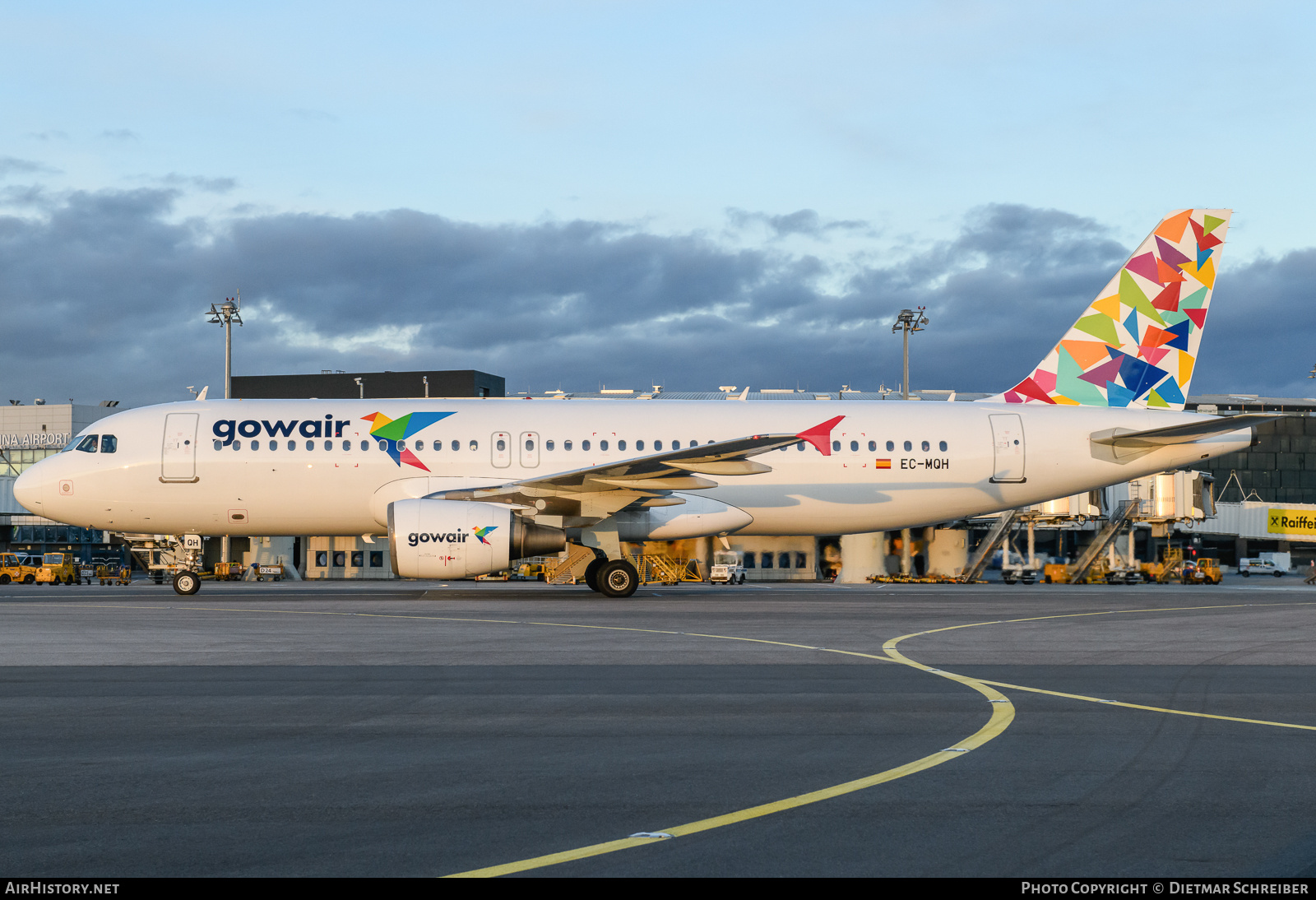 Aircraft Photo of EC-MQH | Airbus A320-214 | Gowair Vacation Airlines | AirHistory.net #844555