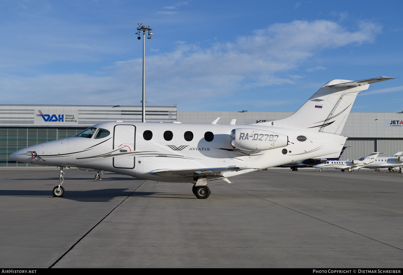 Aircraft Photo of RA-02787 | Raytheon 390 Premier I | Aviatis | AirHistory.net #844561