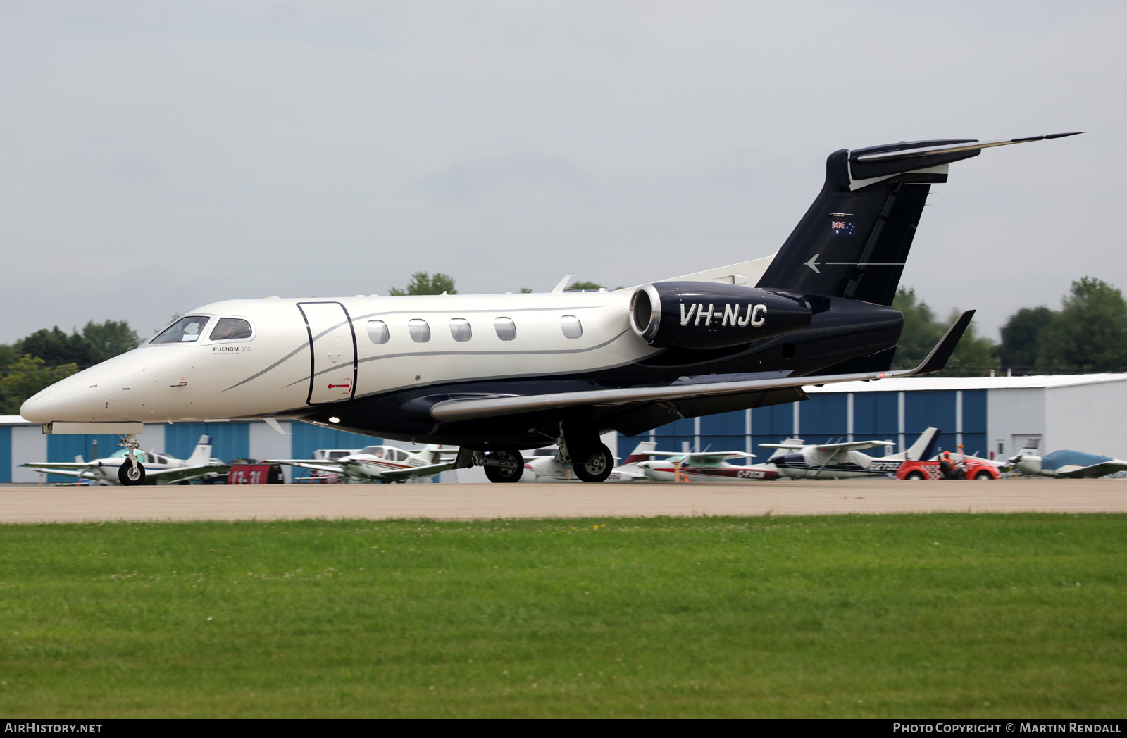Aircraft Photo of VH-NJC | Embraer EMB-505 Phenom 300 | AirHistory.net #844610