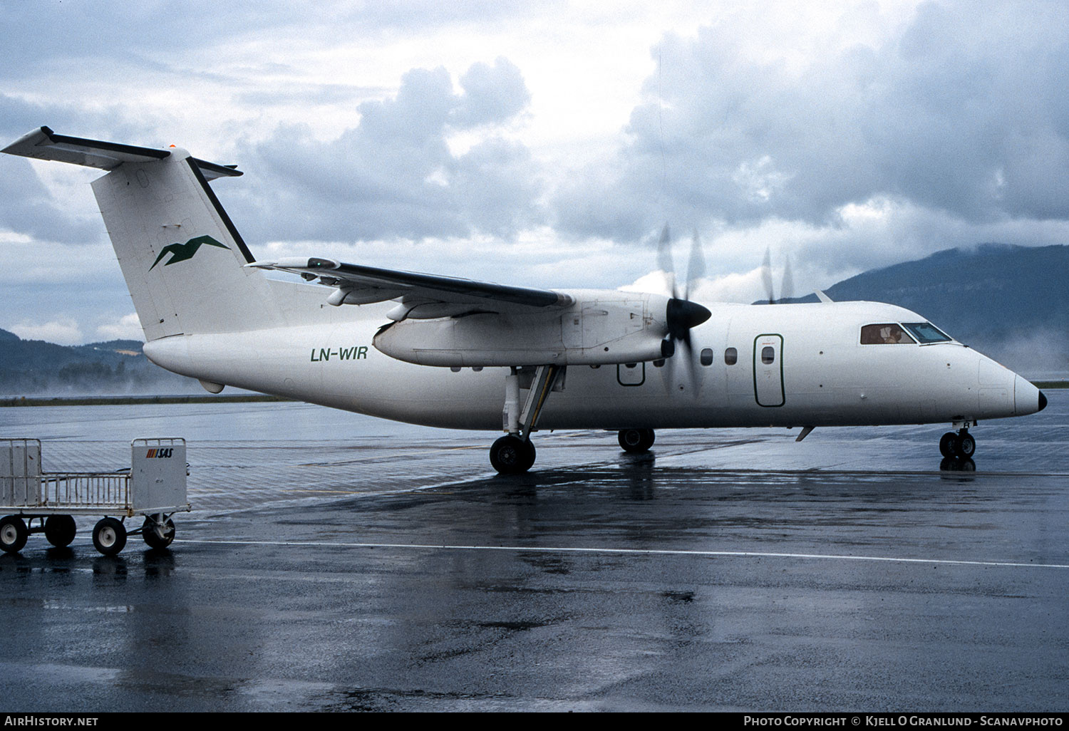 Aircraft Photo of LN-WIR | De Havilland Canada DHC-8-103 Dash 8 | Widerøe | AirHistory.net #844624