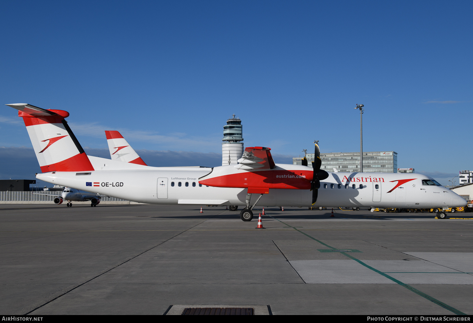 Aircraft Photo of OE-LGD | Bombardier DHC-8-402 Dash 8 | Austrian Airlines | AirHistory.net #844656