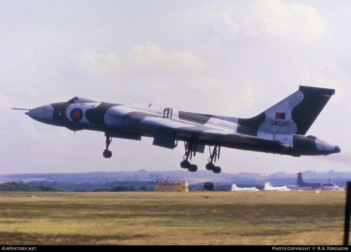 Aircraft Photo of XM597 | Avro 698 Vulcan B.2 | UK - Air Force | AirHistory.net #844737