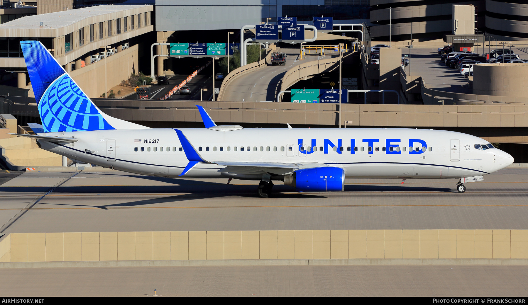 Aircraft Photo of N16217 | Boeing 737-824 | United Airlines | AirHistory.net #844764