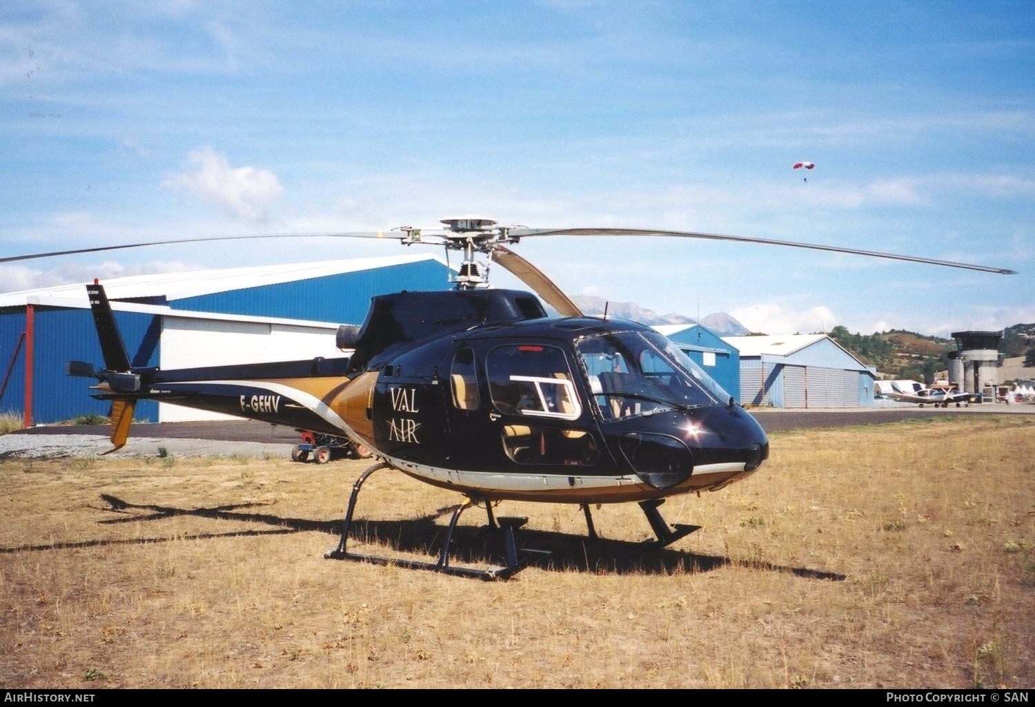 Aircraft Photo of F-GEHV | Aerospatiale AS-350BA Ecureuil | Val Air | AirHistory.net #844808