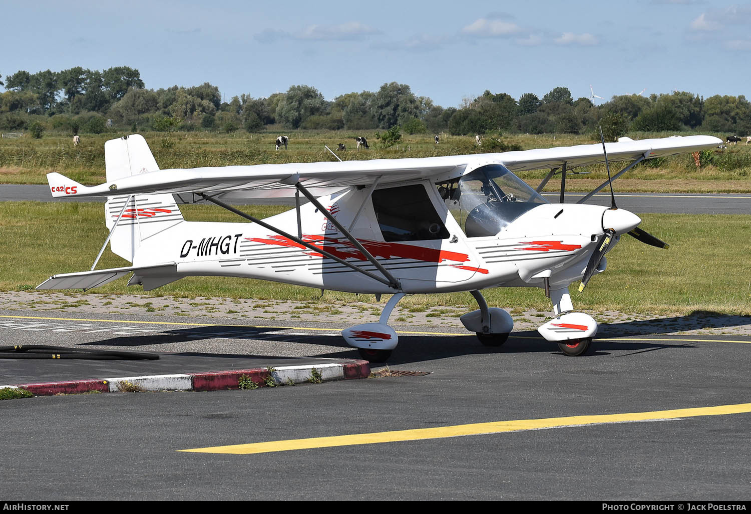 Aircraft Photo of D-MHGT | Comco Ikarus C42CS | AirHistory.net #844846