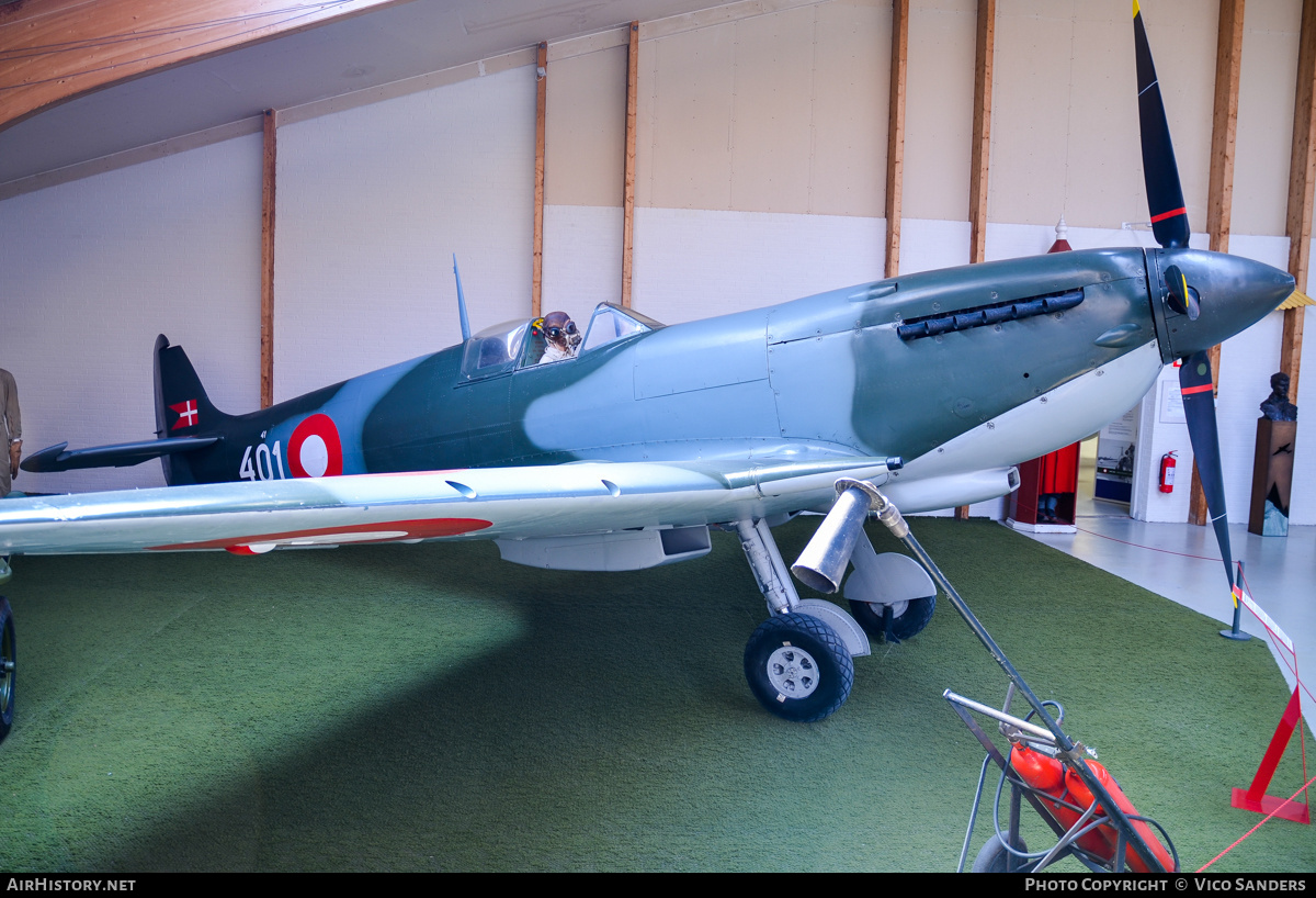 Aircraft Photo of 41-401 | Supermarine 361 Spitfire LF9C | Denmark - Air Force | AirHistory.net #844960