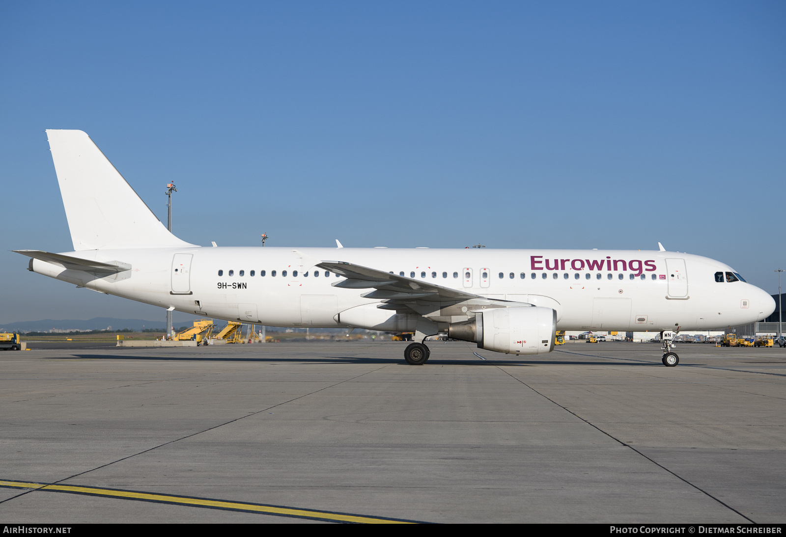 Aircraft Photo of 9H-SWN | Airbus A320-214 | Eurowings | AirHistory.net #844970