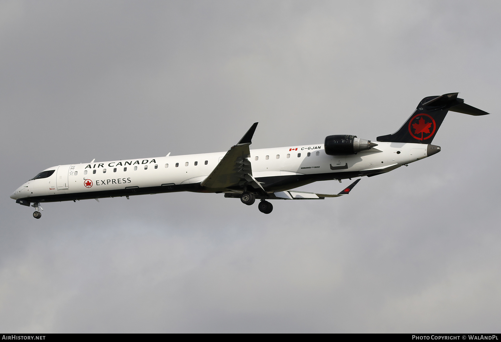 Aircraft Photo of C-GJAN | Bombardier CRJ-900 (CL-600-2D24) | Air Canada Express | AirHistory.net #844986