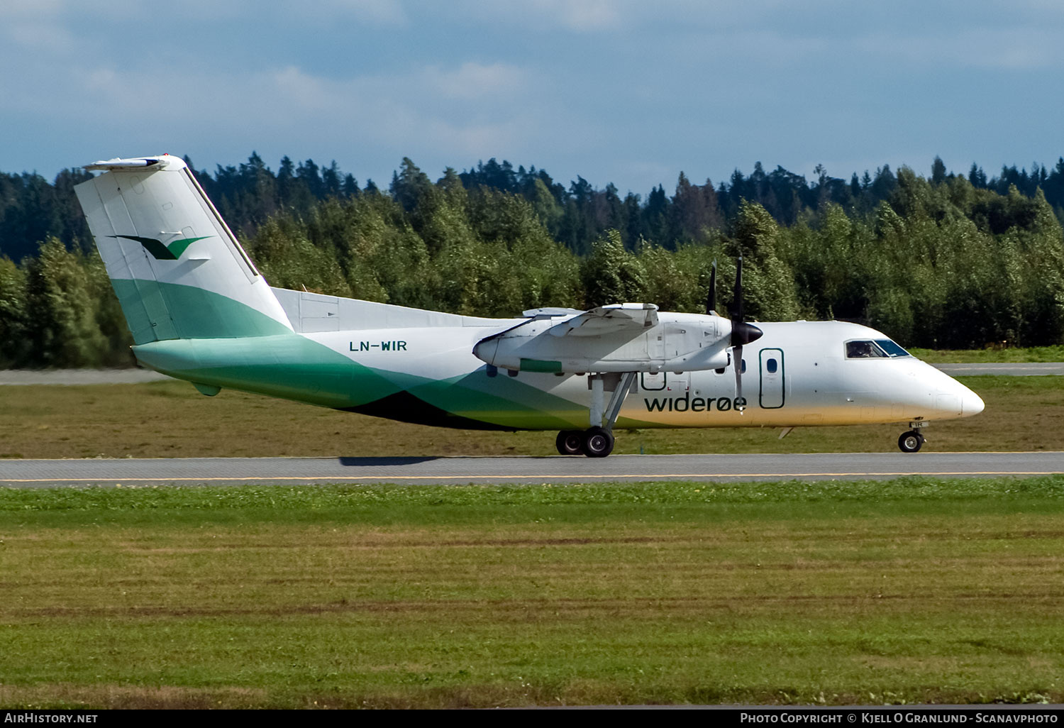 Aircraft Photo of LN-WIR | De Havilland Canada DHC-8-103 Dash 8 | Widerøe | AirHistory.net #845166