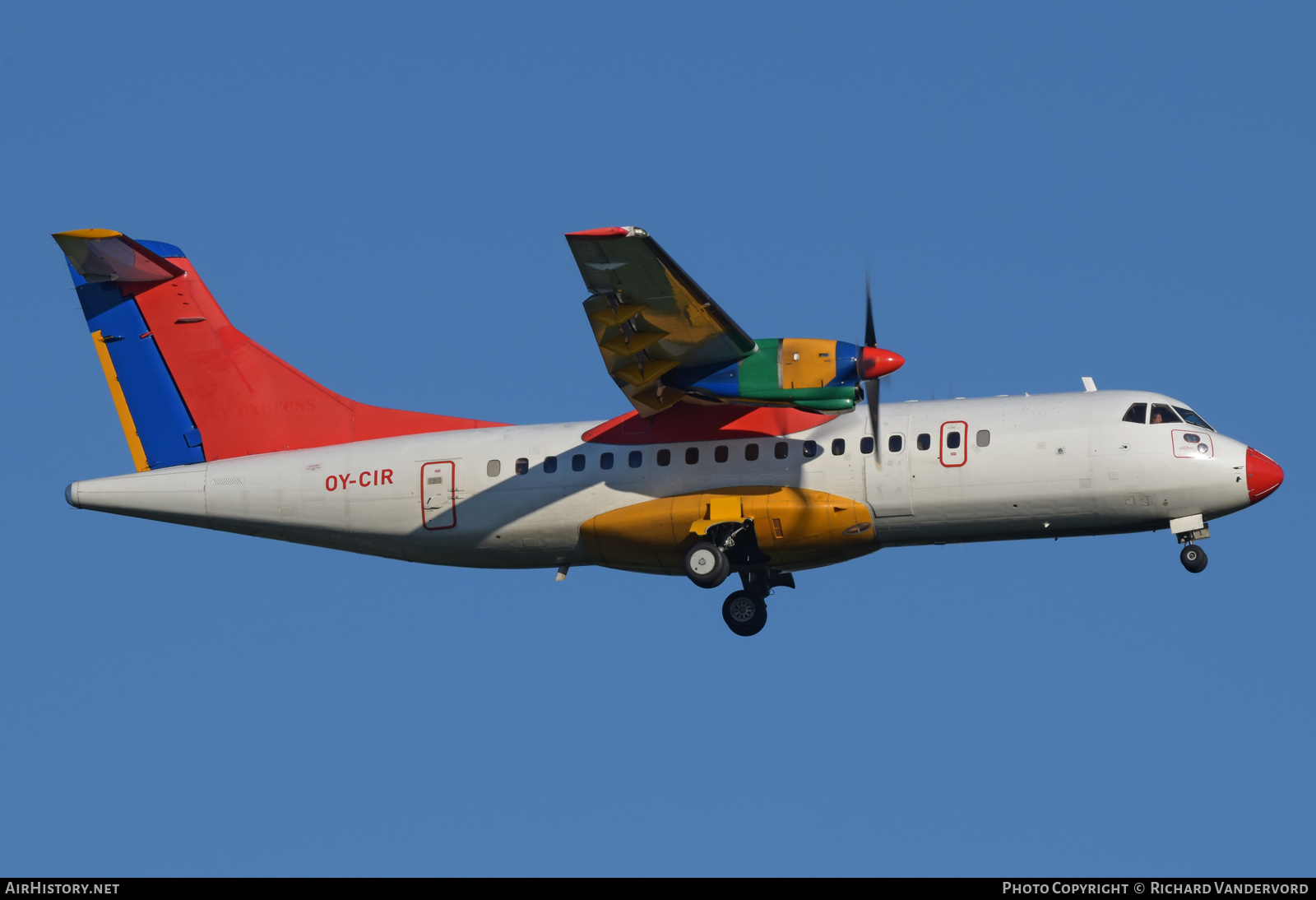 Aircraft Photo of OY-CIR | ATR ATR-42-300 | Danish Air Transport - DAT | AirHistory.net #845167