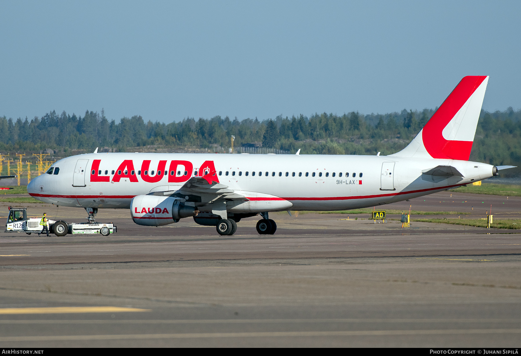 Aircraft Photo of 9H-LAX | Airbus A320-214 | Lauda | AirHistory.net #845209