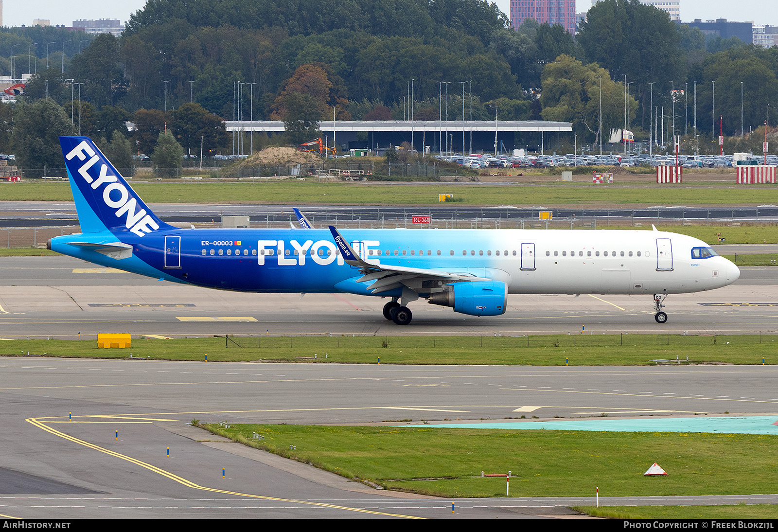 Aircraft Photo of ER-00003 | Airbus A321-211 | FlyOne | AirHistory.net #845243