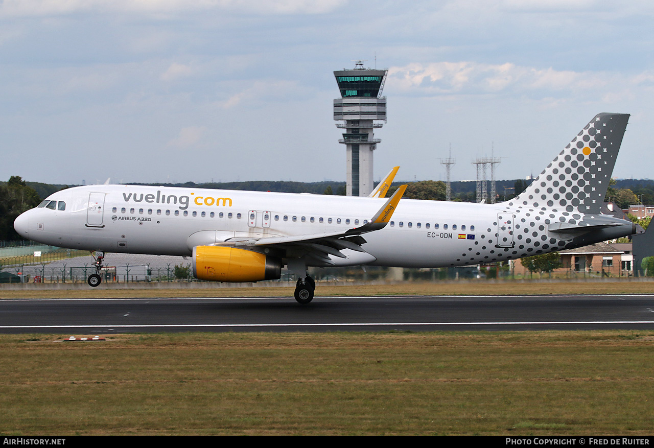 Aircraft Photo of EC-ODM | Airbus A320-232 | Vueling Airlines | AirHistory.net #845499