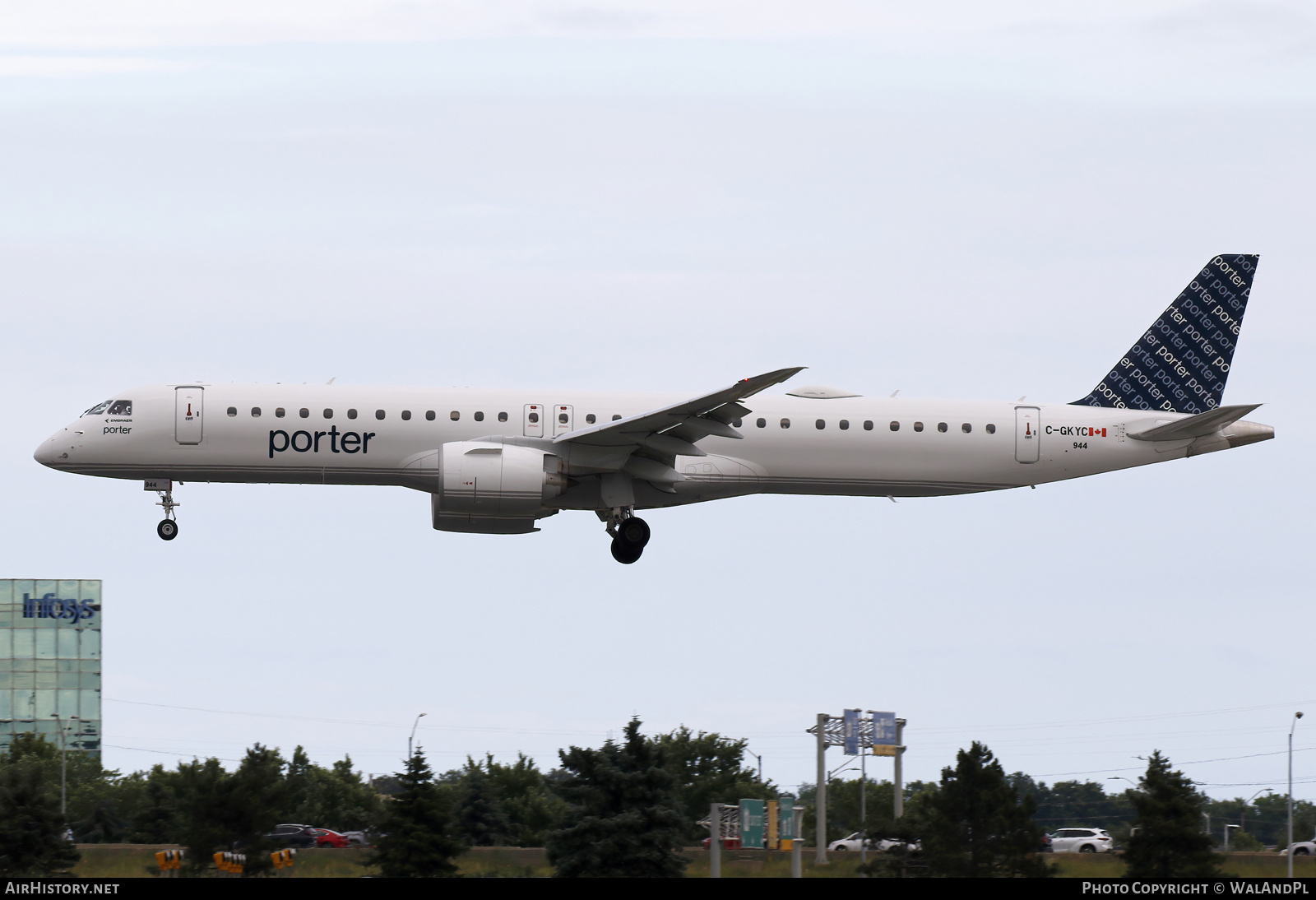 Aircraft Photo of C-GKYC | Embraer 195-E2 (ERJ-190-400) | Porter Airlines | AirHistory.net #845516