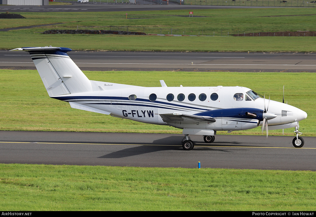 Aircraft Photo of G-FLYW | Beech 200C Super King Air | AirHistory.net #845548