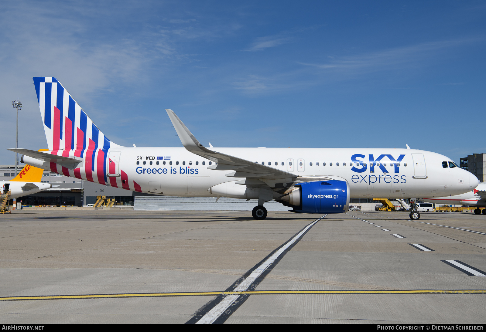 Aircraft Photo of SX-WEB | Airbus A320-252N | Sky Express | AirHistory.net #845641