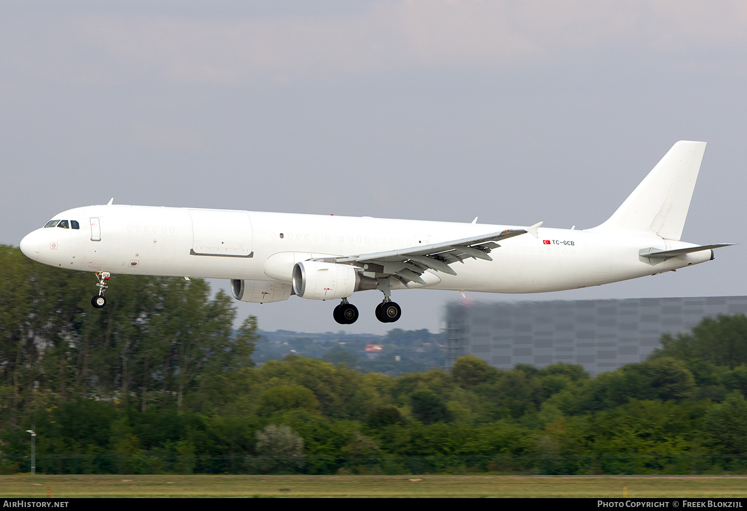 Aircraft Photo of TC-GCB | Airbus A321-211/P2F | BBN Airlines Cargo | AirHistory.net #845662