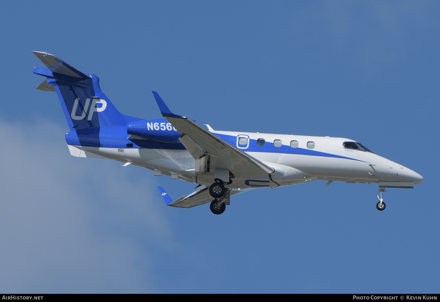 Aircraft Photo of N656UP | Embraer EMB-505 Phenom 300 | Wheels Up | AirHistory.net #845701