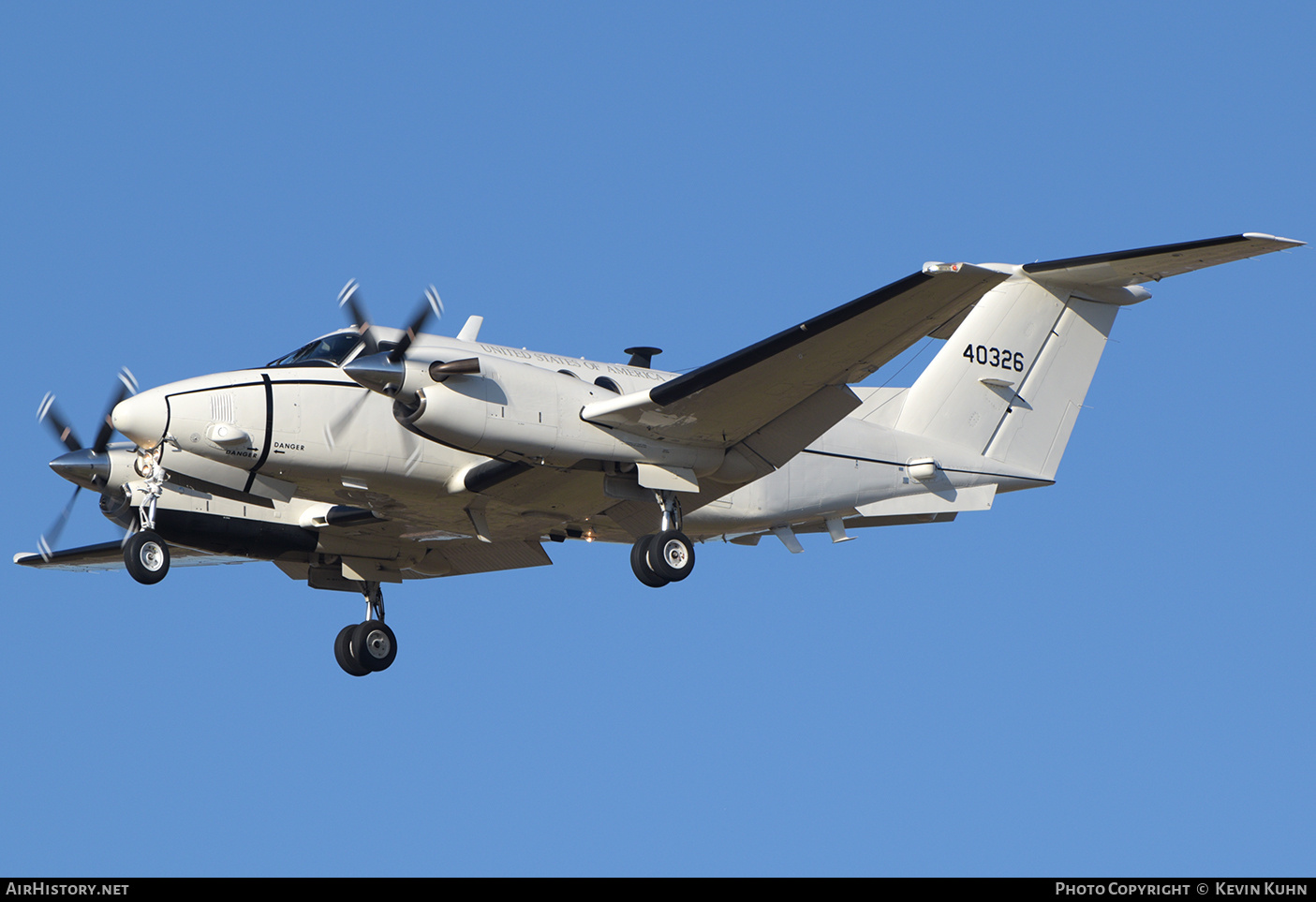 Aircraft Photo of 94-0326 / 40326 | Hawker Beechcraft C-12V-1 Huron (B200C) | USA - Army | AirHistory.net #845741