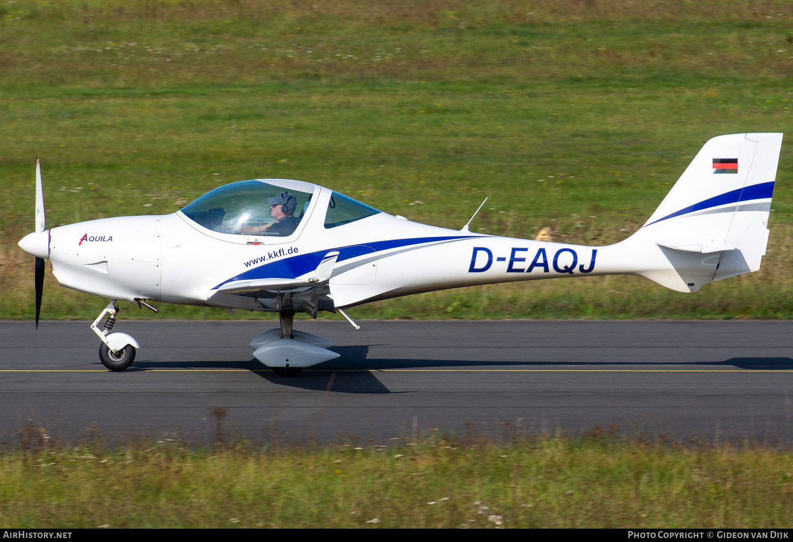 Aircraft Photo of D-EAQJ | Aquila AT01 A210 | Kölner Klub für Luftsport - KKFL | AirHistory.net #845814