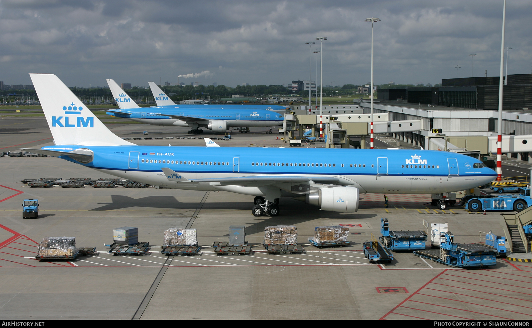 Aircraft Photo of PH-AOK | Airbus A330-203 | KLM - Royal Dutch Airlines | AirHistory.net #845826