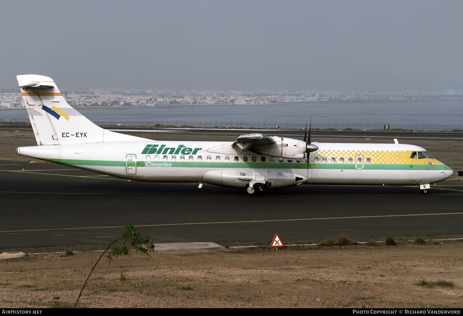 Aircraft Photo of EC-EYK | ATR ATR-72-202 | Binter Canarias | AirHistory.net #846020