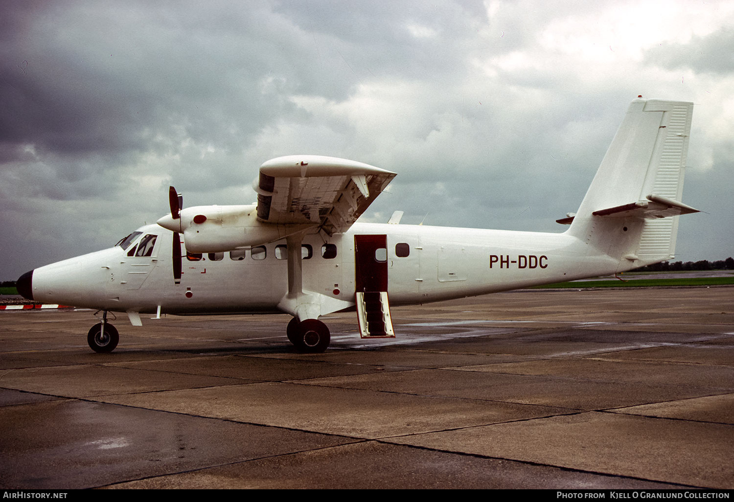 Aircraft Photo of PH-DDC | De Havilland Canada DHC-6-100 Twin Otter | Travel Air | AirHistory.net #846058