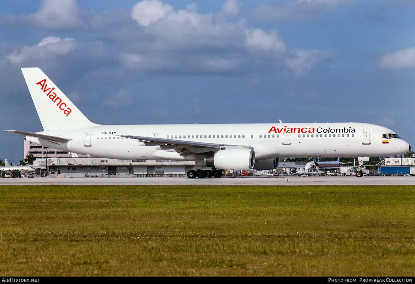 Aircraft Photo of N989AN | Boeing 757-23A | Avianca | AirHistory.net #846139