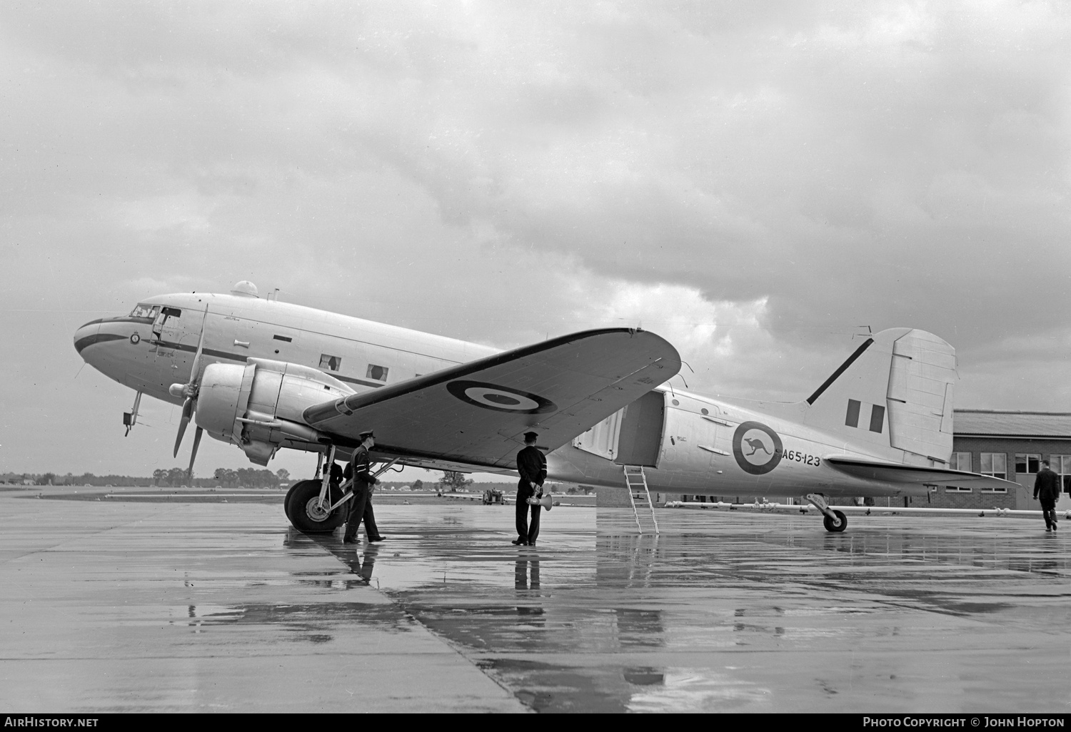 Aircraft Photo of A65-123 | Douglas C-47B Skytrain | Australia - Air Force | AirHistory.net #846222