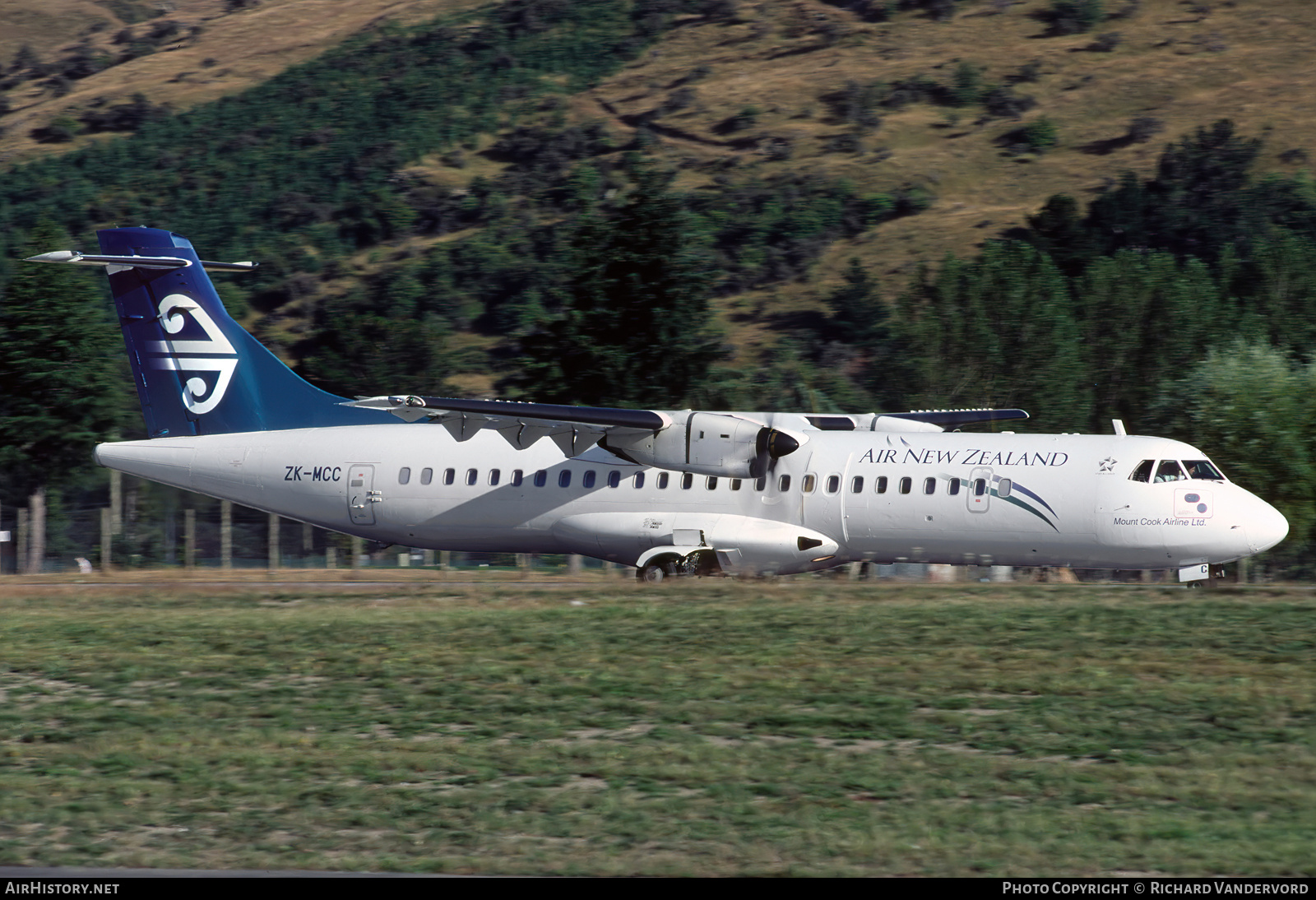 Aircraft Photo of ZK-MCC | ATR ATR-72-500 (ATR-72-212A) | Air New Zealand | AirHistory.net #846238