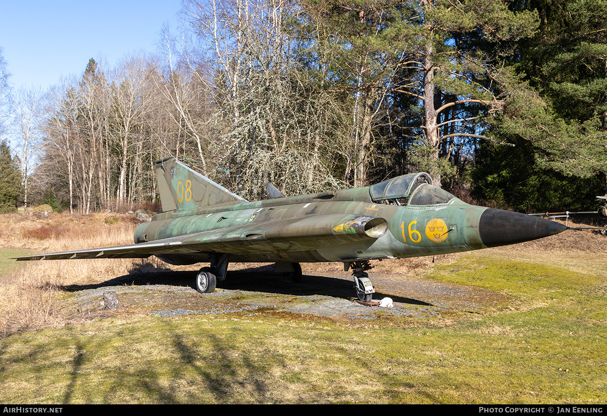Aircraft Photo of 35457 | Saab J35F-1 Draken | Sweden - Air Force | AirHistory.net #846260