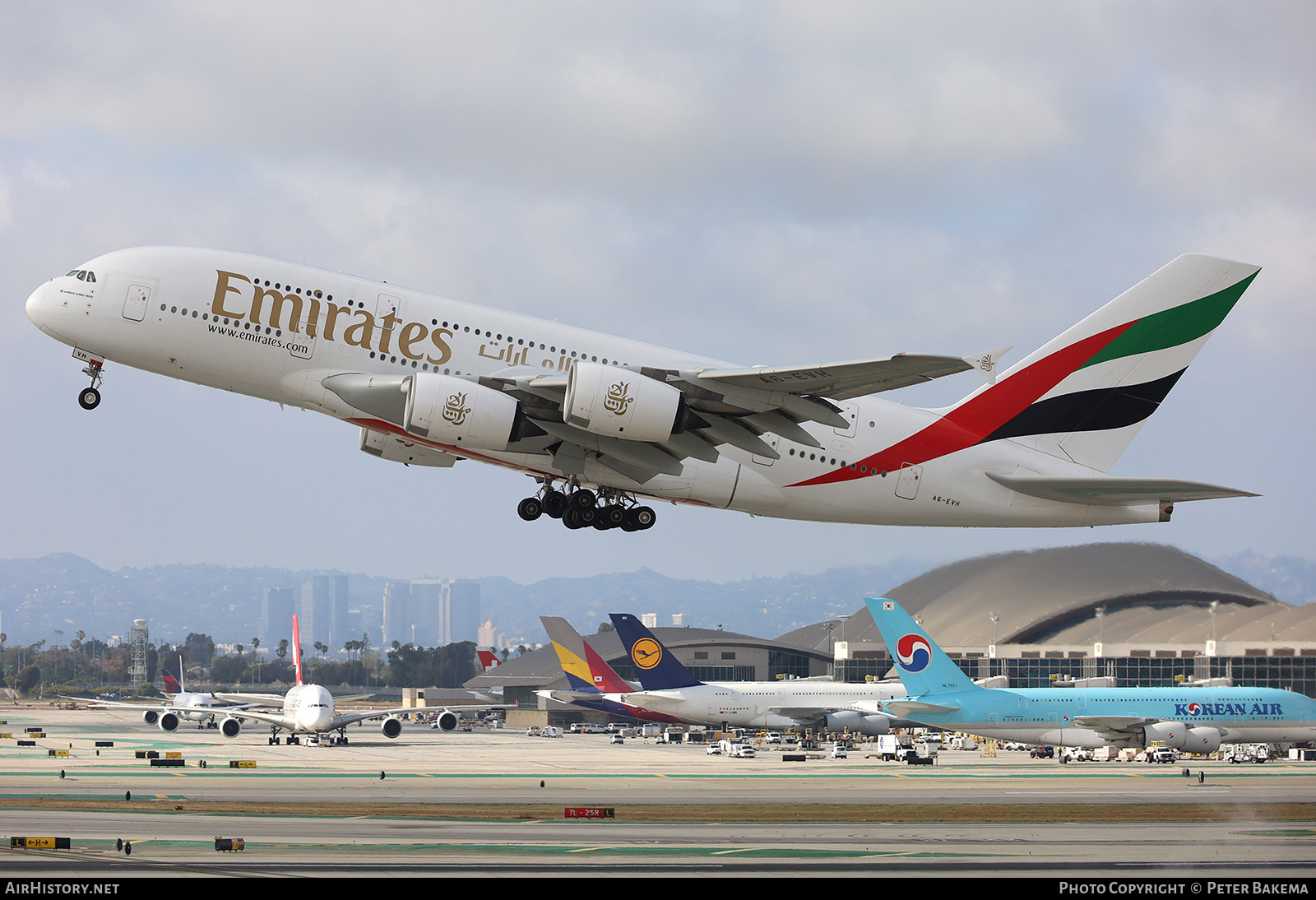 Aircraft Photo of A6-EVH | Airbus A380-842 | Emirates | AirHistory.net #846275
