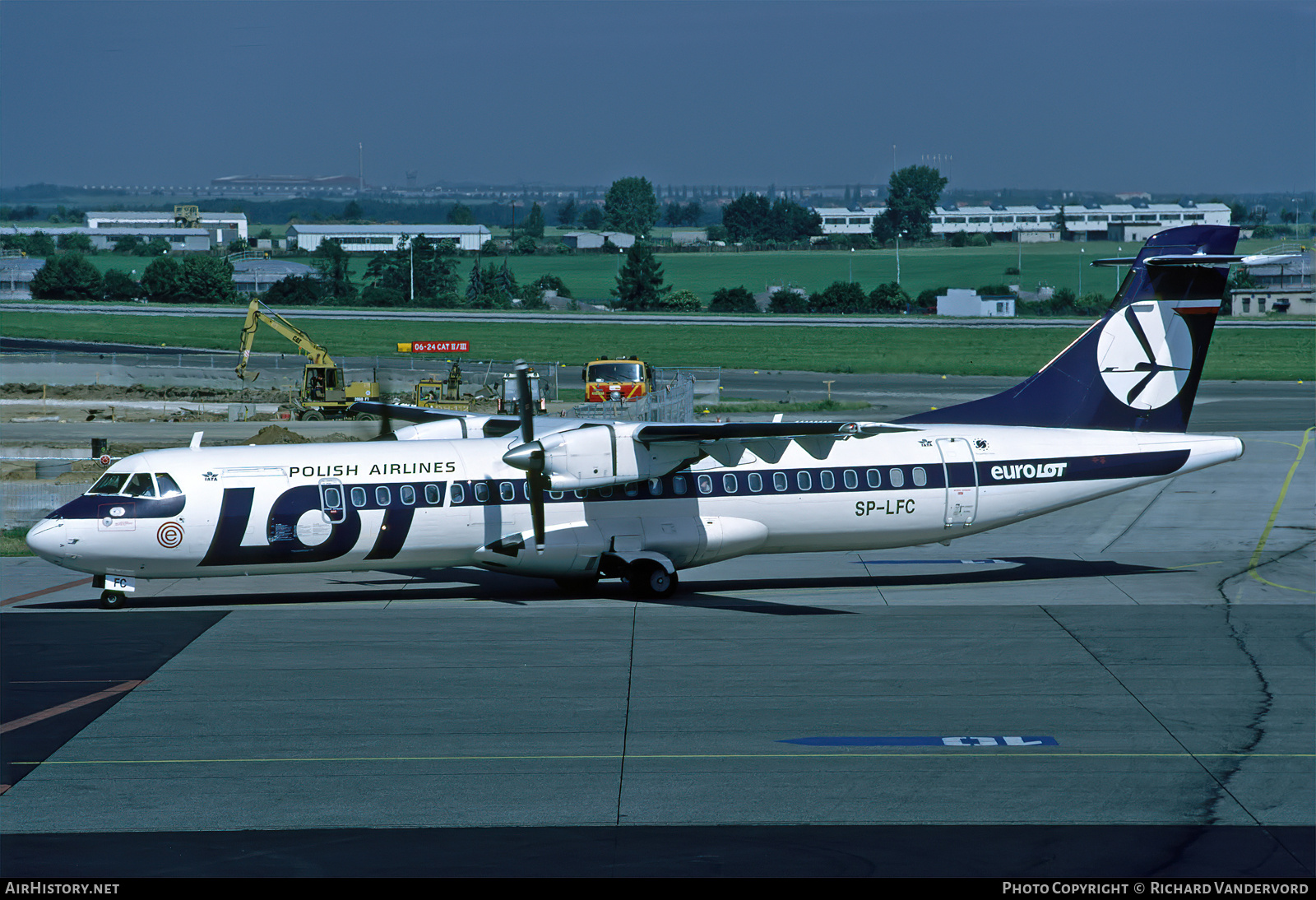 Aircraft Photo of SP-LFC | ATR ATR-72-202 | LOT Polish Airlines - Polskie Linie Lotnicze | AirHistory.net #846307