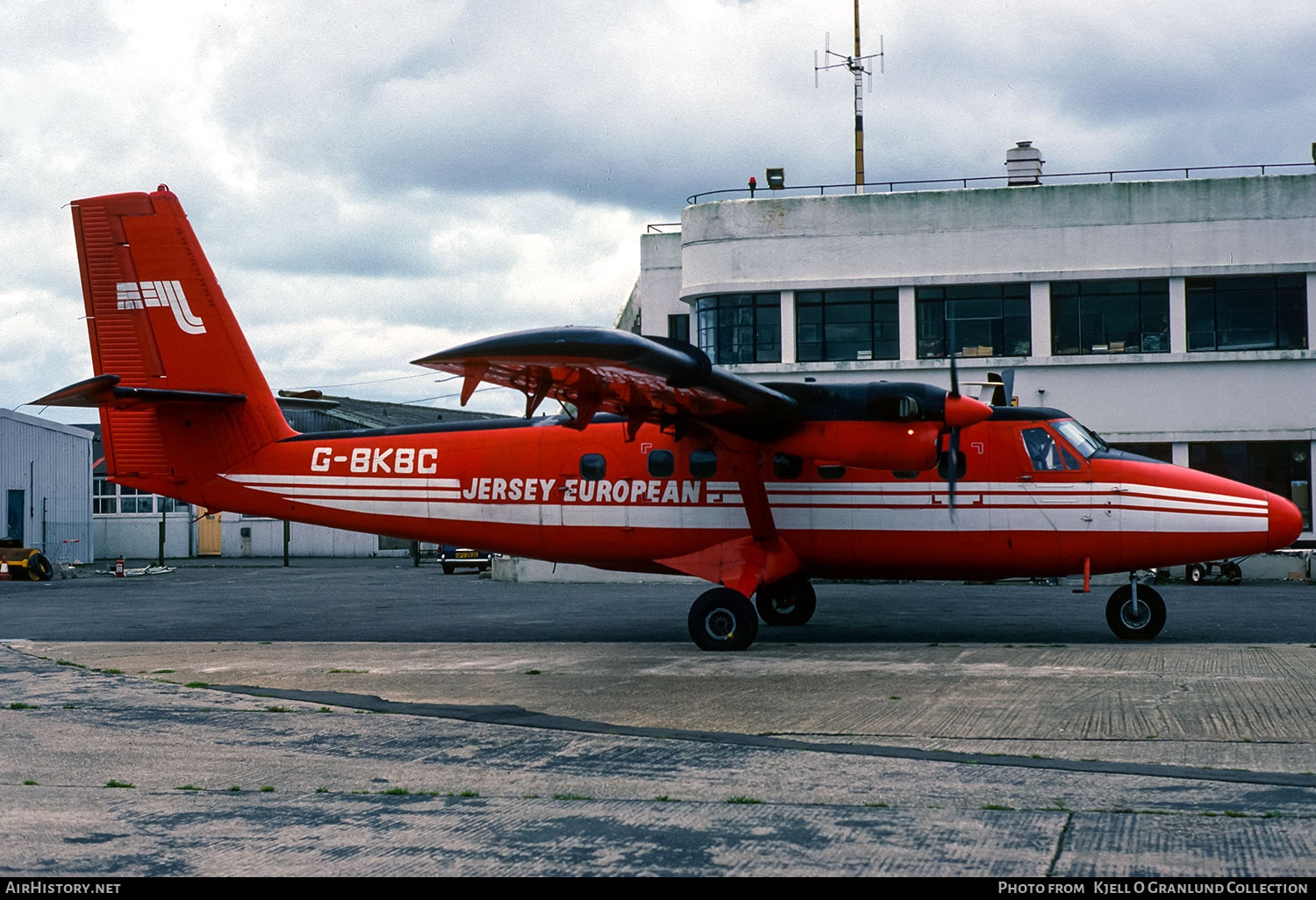 Aircraft Photo of G-BKBC | De Havilland Canada DHC-6-300 Twin Otter | Jersey European Airways | AirHistory.net #846336