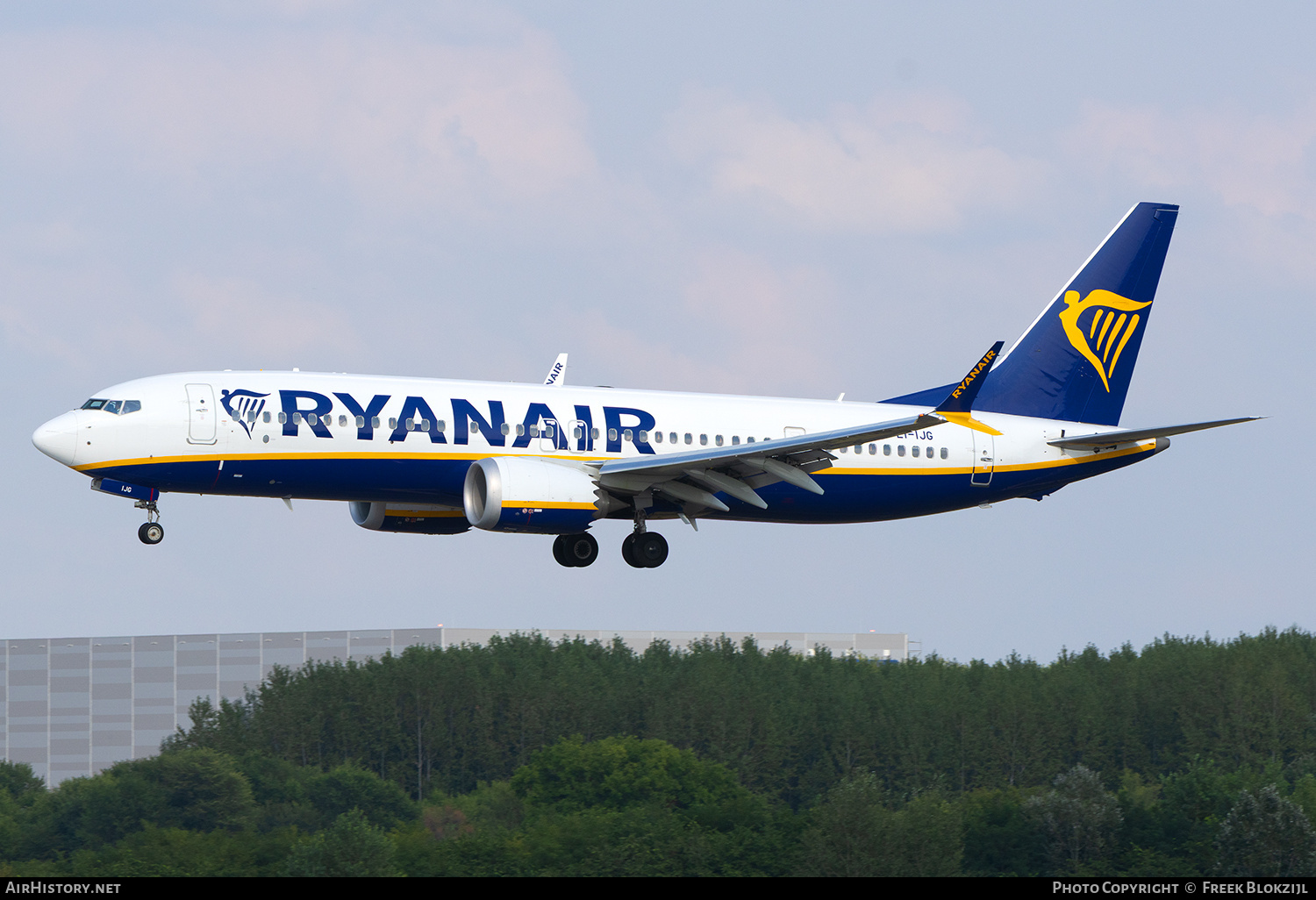 Aircraft Photo of EI-IJG | Boeing 737-8200 Max 200 | Ryanair | AirHistory.net #846475